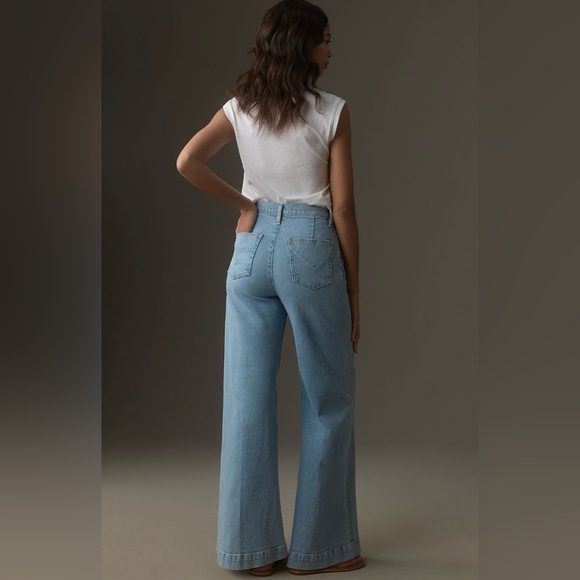 The Hudson Jodie Pleated Wide Leg Jean - Picture 2 of 3